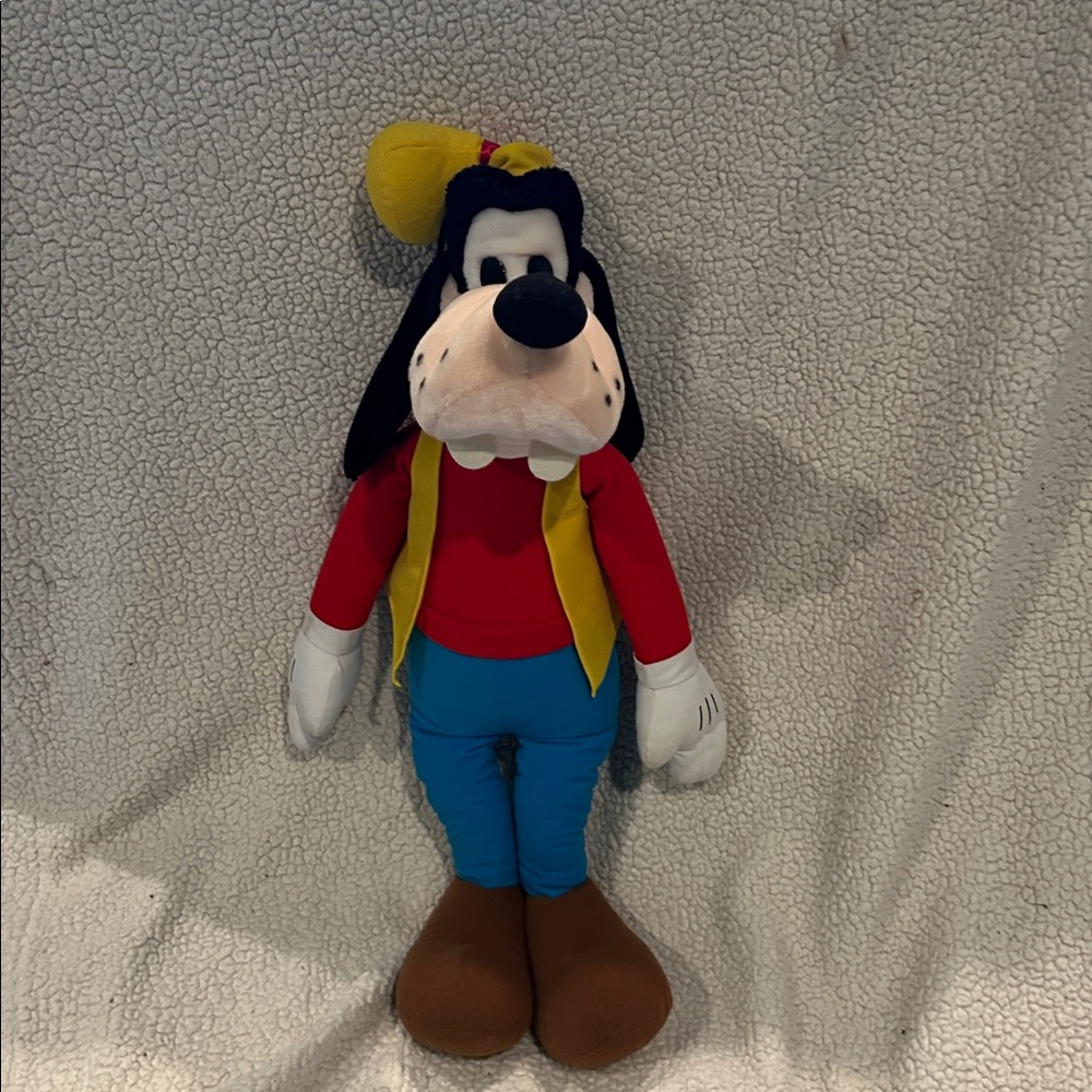 Vintage Disney Goofy Plush Toy- Large